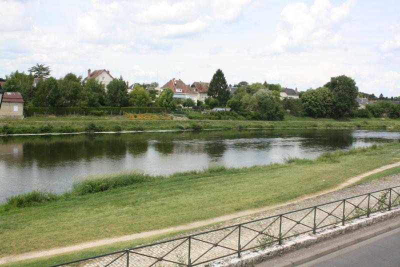 La Pecherie Bed & Breakfast แซลส์-ซูร์-แชร์ ภายนอก รูปภาพ